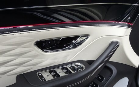 Bentley Flying Spur, 2020 год, 25 500 000 рублей, 19 фотография