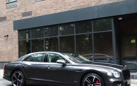 Bentley Flying Spur, 2020 год, 25 500 000 рублей, 14 фотография