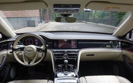 Bentley Flying Spur, 2020 год, 25 500 000 рублей, 34 фотография