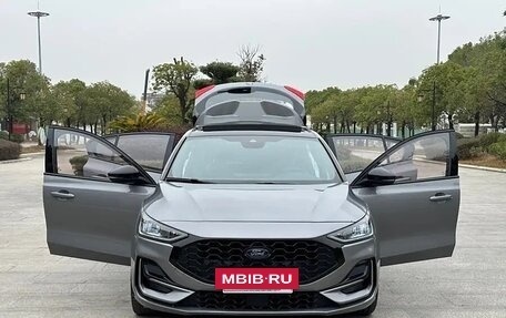 Ford Focus IV, 2022 год, 1 500 275 рублей, 4 фотография