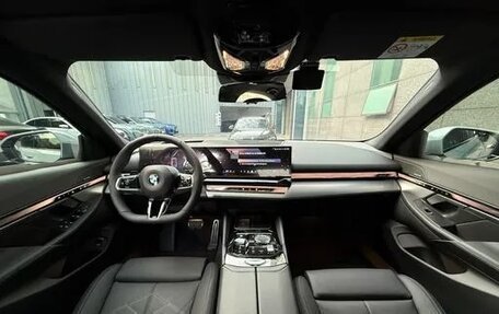 BMW 5 серия, 2025 год, 6 670 000 рублей, 6 фотография