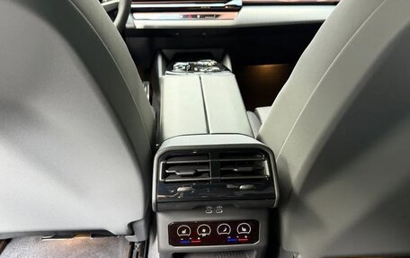 BMW 5 серия, 2025 год, 6 670 000 рублей, 14 фотография