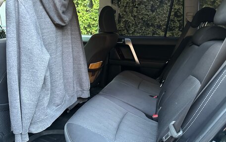 Toyota Land Cruiser Prado 150 рестайлинг 2, 2014 год, 4 200 000 рублей, 3 фотография