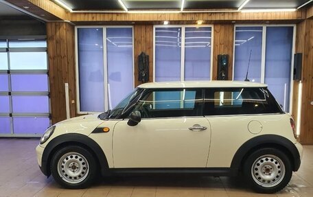MINI Hatch, 2010 год, 740 000 рублей, 2 фотография