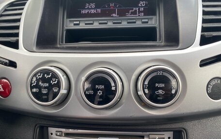 Mitsubishi L200 IV рестайлинг, 2014 год, 1 500 000 рублей, 14 фотография