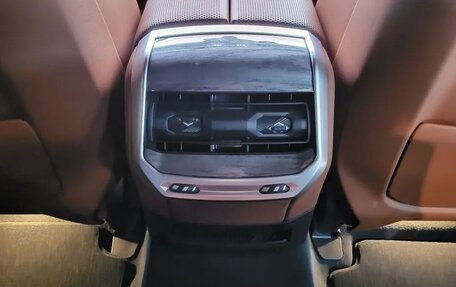 BMW 7 серия, 2024 год, 10 900 000 рублей, 15 фотография