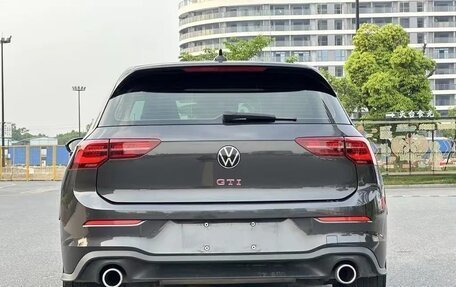Volkswagen Golf GTI, 2021 год, 2 000 100 рублей, 2 фотография