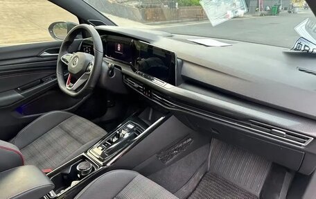 Volkswagen Golf GTI, 2021 год, 2 000 100 рублей, 3 фотография