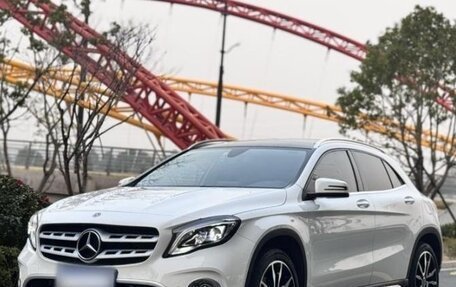 Mercedes-Benz CLA, 2018 год, 1 999 990 рублей, 1 фотография