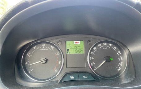 Skoda Fabia II, 2011 год, 770 000 рублей, 10 фотография