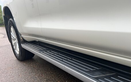 Toyota Land Cruiser Prado 150 рестайлинг 2, 2019 год, 3 900 000 рублей, 10 фотография