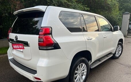 Toyota Land Cruiser Prado 150 рестайлинг 2, 2019 год, 3 900 000 рублей, 13 фотография