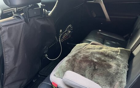 Toyota Land Cruiser Prado 150 рестайлинг 2, 2019 год, 3 900 000 рублей, 16 фотография