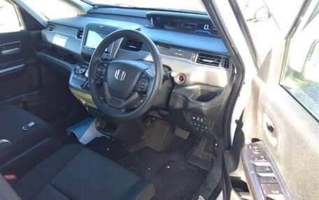 Honda Freed II, 2019 год, 1 330 000 рублей, 6 фотография