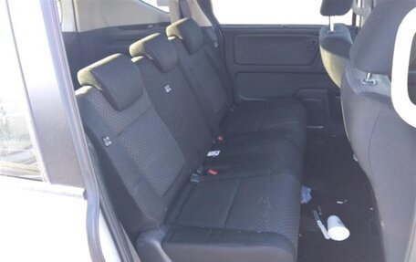 Honda Freed II, 2019 год, 1 330 000 рублей, 10 фотография