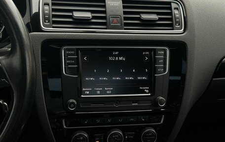 Volkswagen Jetta VI, 2018 год, 1 580 000 рублей, 10 фотография