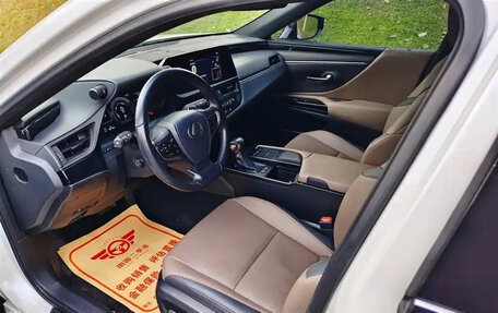 Lexus ES VII, 2022 год, 3 850 000 рублей, 9 фотография