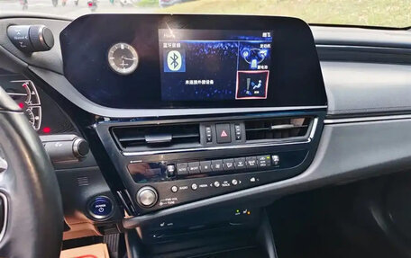 Lexus ES VII, 2022 год, 3 850 000 рублей, 8 фотография
