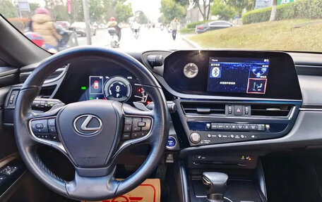 Lexus ES VII, 2022 год, 3 850 000 рублей, 7 фотография