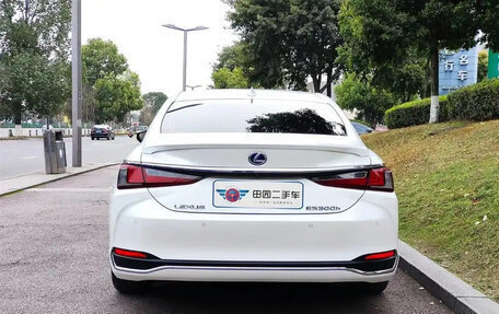 Lexus ES VII, 2022 год, 3 850 000 рублей, 4 фотография