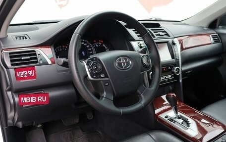 Toyota Camry, 2013 год, 1 530 000 рублей, 8 фотография