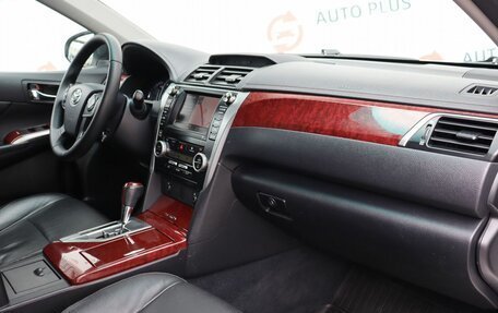 Toyota Camry, 2013 год, 1 530 000 рублей, 10 фотография