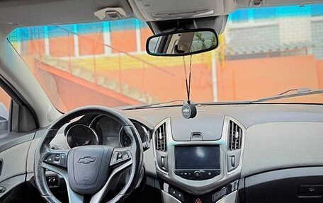 Chevrolet Cruze II, 2013 год, 870 000 рублей, 5 фотография