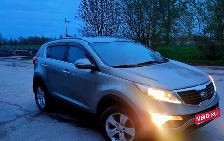 KIA Sportage III, 2013 год, 1 100 000 рублей, 2 фотография