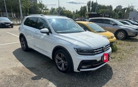 Volkswagen Tiguan II, 2019 год, 3 300 000 рублей, 3 фотография