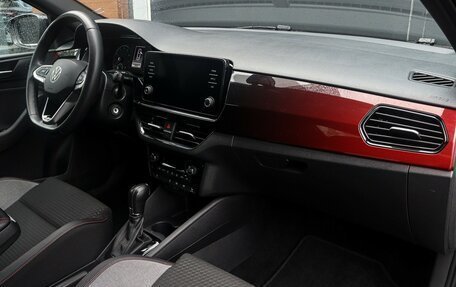Volkswagen Polo VI (EU Market), 2021 год, 1 930 000 рублей, 9 фотография
