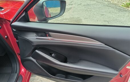 Mazda 6, 2020 год, 2 300 000 рублей, 14 фотография