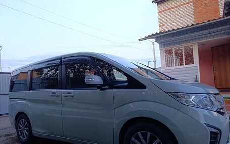 Honda Stepwgn IV, 2015 год, 1 890 000 рублей, 2 фотография