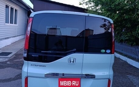 Honda Stepwgn IV, 2015 год, 1 890 000 рублей, 8 фотография