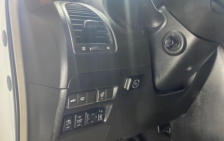 Nissan Patrol, 2012 год, 3 450 000 рублей, 7 фотография
