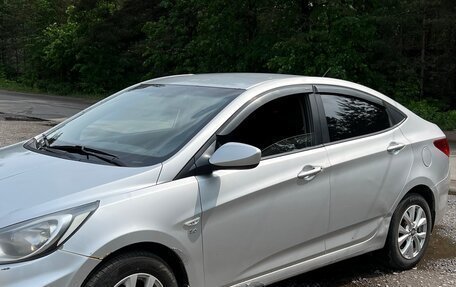 Hyundai Solaris II рестайлинг, 2013 год, 675 000 рублей, 10 фотография
