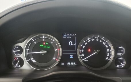 Toyota Land Cruiser 200, 2018 год, 7 300 000 рублей, 10 фотография