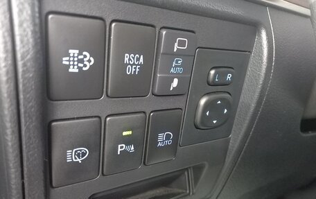 Toyota Land Cruiser 200, 2018 год, 7 300 000 рублей, 15 фотография