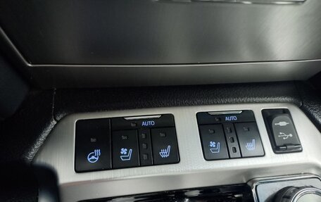 Toyota Land Cruiser 200, 2018 год, 7 300 000 рублей, 16 фотография