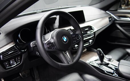 BMW 5 серия, 2018 год, 5 490 000 рублей, 25 фотография