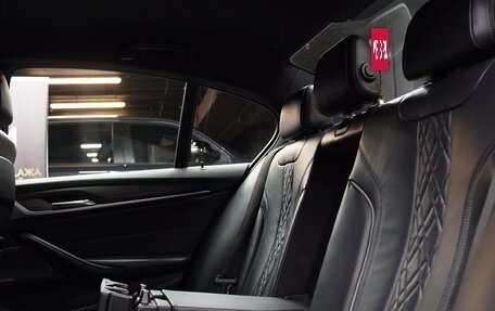 BMW 5 серия, 2018 год, 5 490 000 рублей, 22 фотография