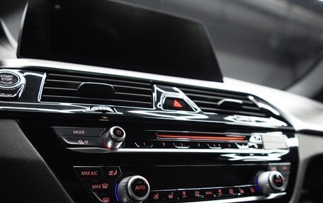 BMW 5 серия, 2018 год, 5 490 000 рублей, 32 фотография