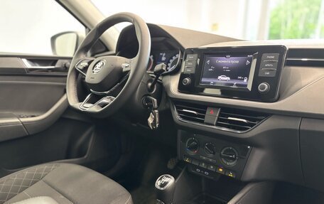 Skoda Rapid II, 2021 год, 1 290 000 рублей, 23 фотография