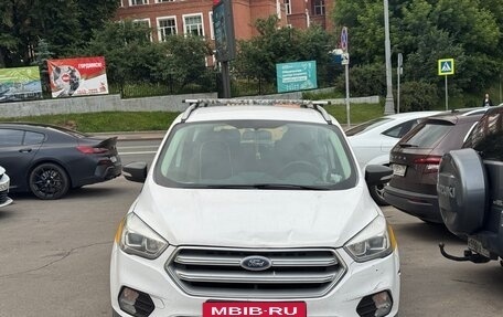 Ford Kuga III, 2019 год, 1 200 000 рублей, 2 фотография