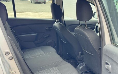 Renault Sandero II рестайлинг, 2017 год, 850 000 рублей, 16 фотография