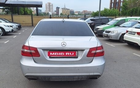 Mercedes-Benz E-Класс, 2012 год, 1 700 000 рублей, 2 фотография