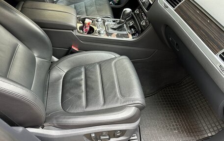 Volkswagen Touareg III, 2017 год, 5 000 000 рублей, 7 фотография