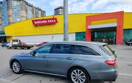 Mercedes-Benz E-Класс, 2019 год, 2 950 000 рублей, 5 фотография