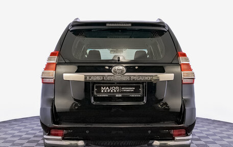 Toyota Land Cruiser Prado 150 рестайлинг 2, 2014 год, 2 950 000 рублей, 6 фотография