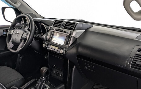 Toyota Land Cruiser Prado 150 рестайлинг 2, 2014 год, 2 950 000 рублей, 13 фотография