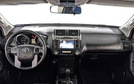 Toyota Land Cruiser Prado 150 рестайлинг 2, 2014 год, 2 950 000 рублей, 14 фотография